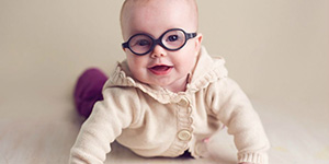 Малыш в очках