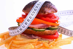 Жирная еда способствует повышению холестерина